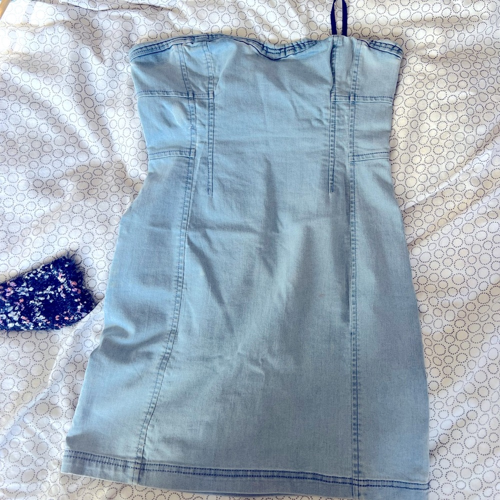 Urban outfitters strapless dress. Size 8.